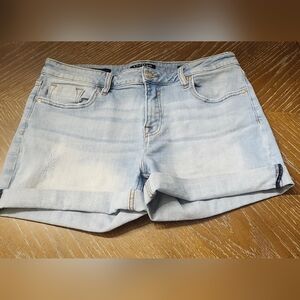 Vigoss Marley Mid-Rise Cuffed Shorts Light Blue Wash Womens 30 Distressed